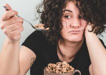 8 Strategies to Overcome Boredom Eating